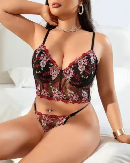 curvy plus size bustier and g lingerie set