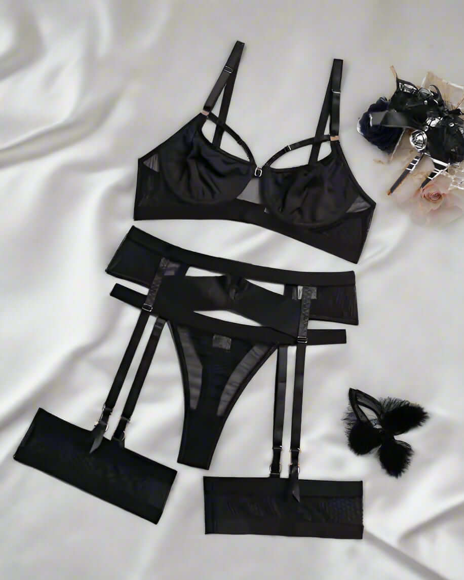 Night to Remember Curvy Black Lingerie Set