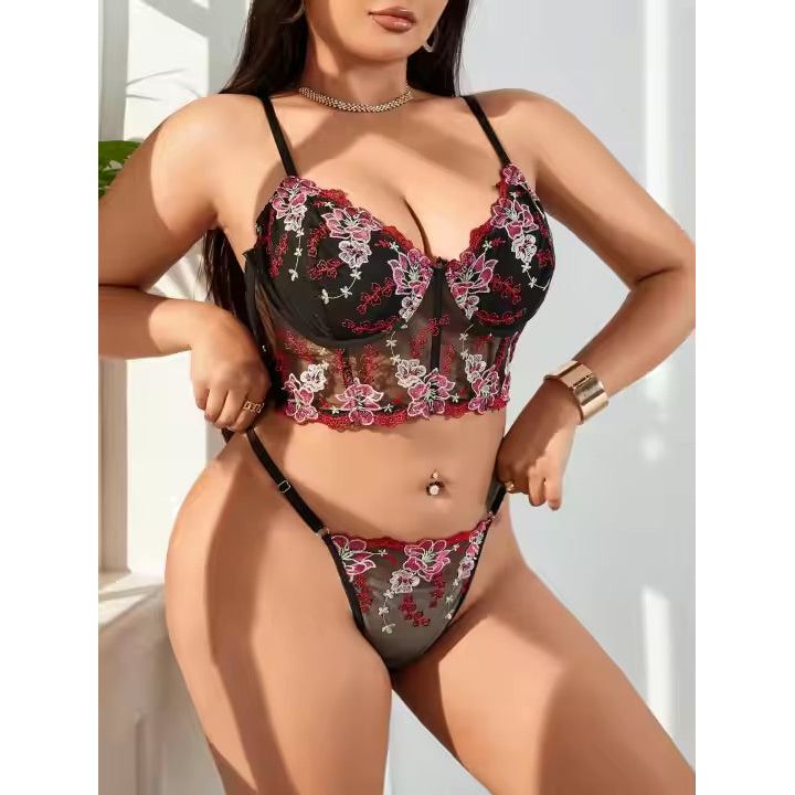 curvy plus size  floral lace bustier and g lingerie set