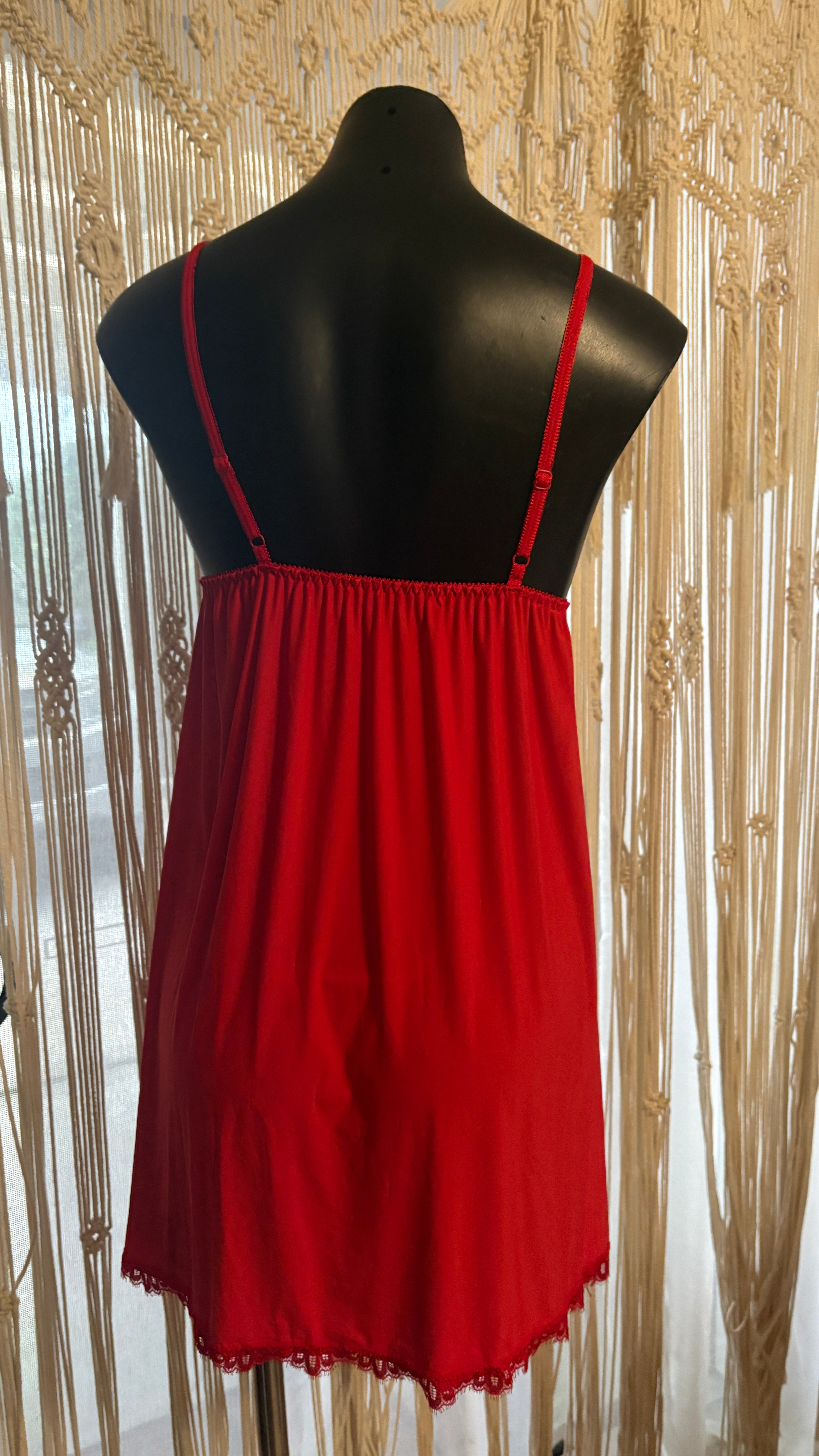 Slinky Red lace night dress, g-string and matching robe - Size 8 - 12 $20 - The Blackmarket Lingerie 